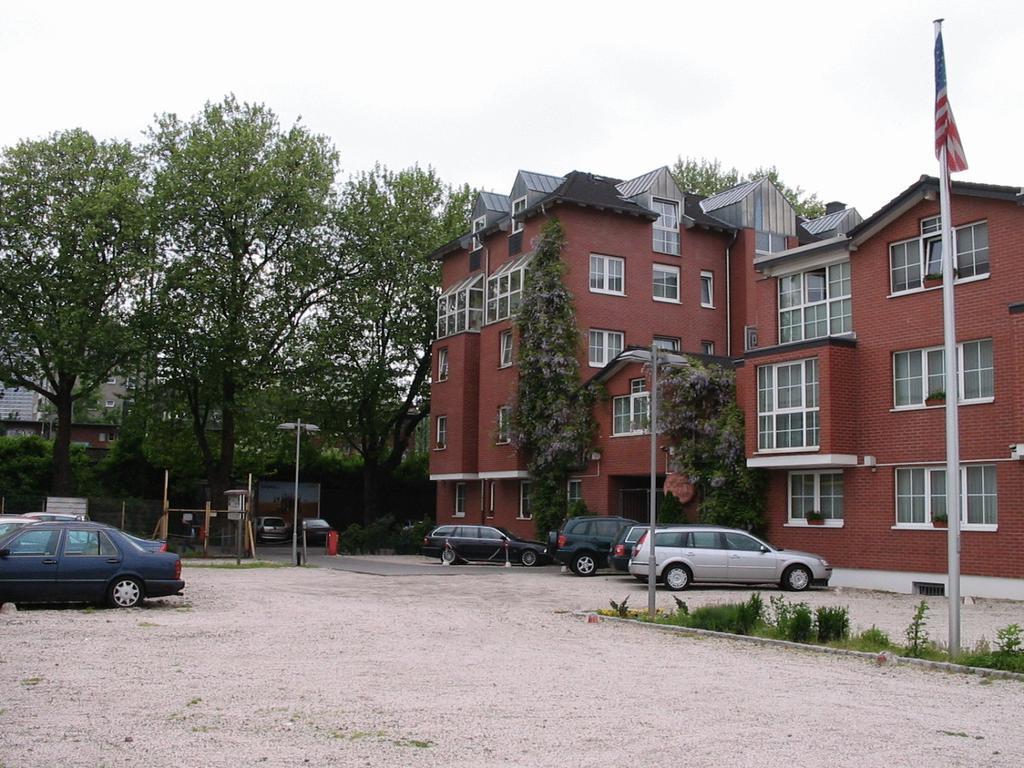 Hotel Mado Koln Bagian luar foto